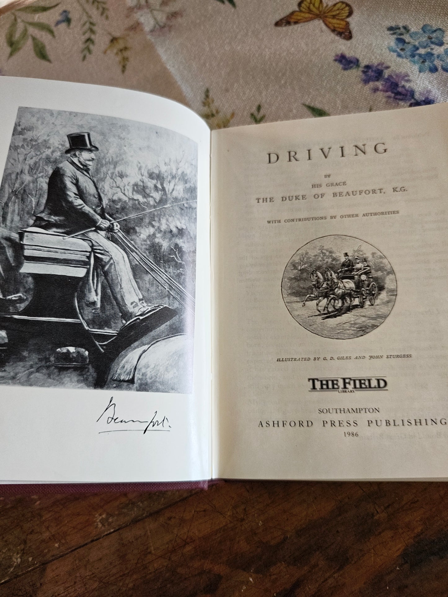 Hardcover Book: "Driving" (The Badminton Library) - Great Condition - reproduction 1986